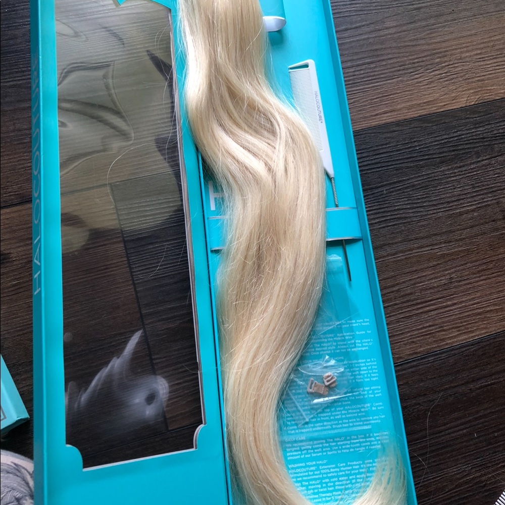 New 24”Original  Halo Couture color#60 Beautiful Blonde shade, for any occasion.